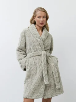 Aruelle Ela Luxury Mid Length Chevron Design Cream Robe Discount