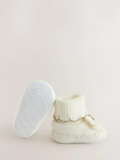 Baker by Ted Baker Baby Girls Scallop Edge Knitted Padders Booties with Bow Cream