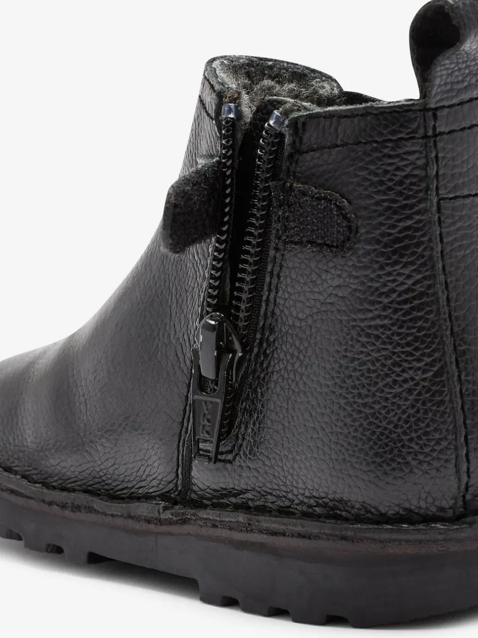 Next Standard Fit (F) Warm Lined Leather Chelsea Boots Black Clearance