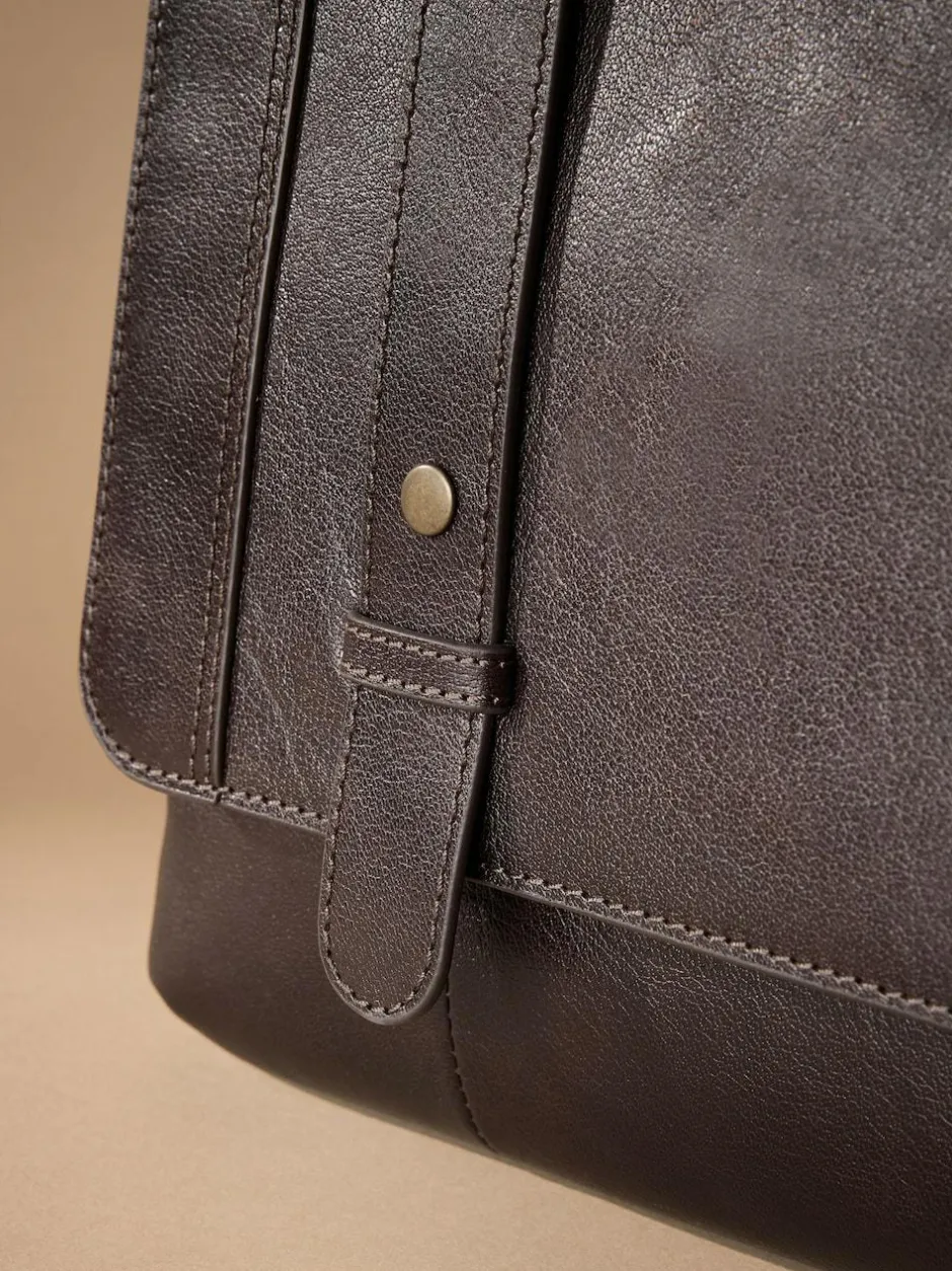 Next Brown Signature Messenger Outlet