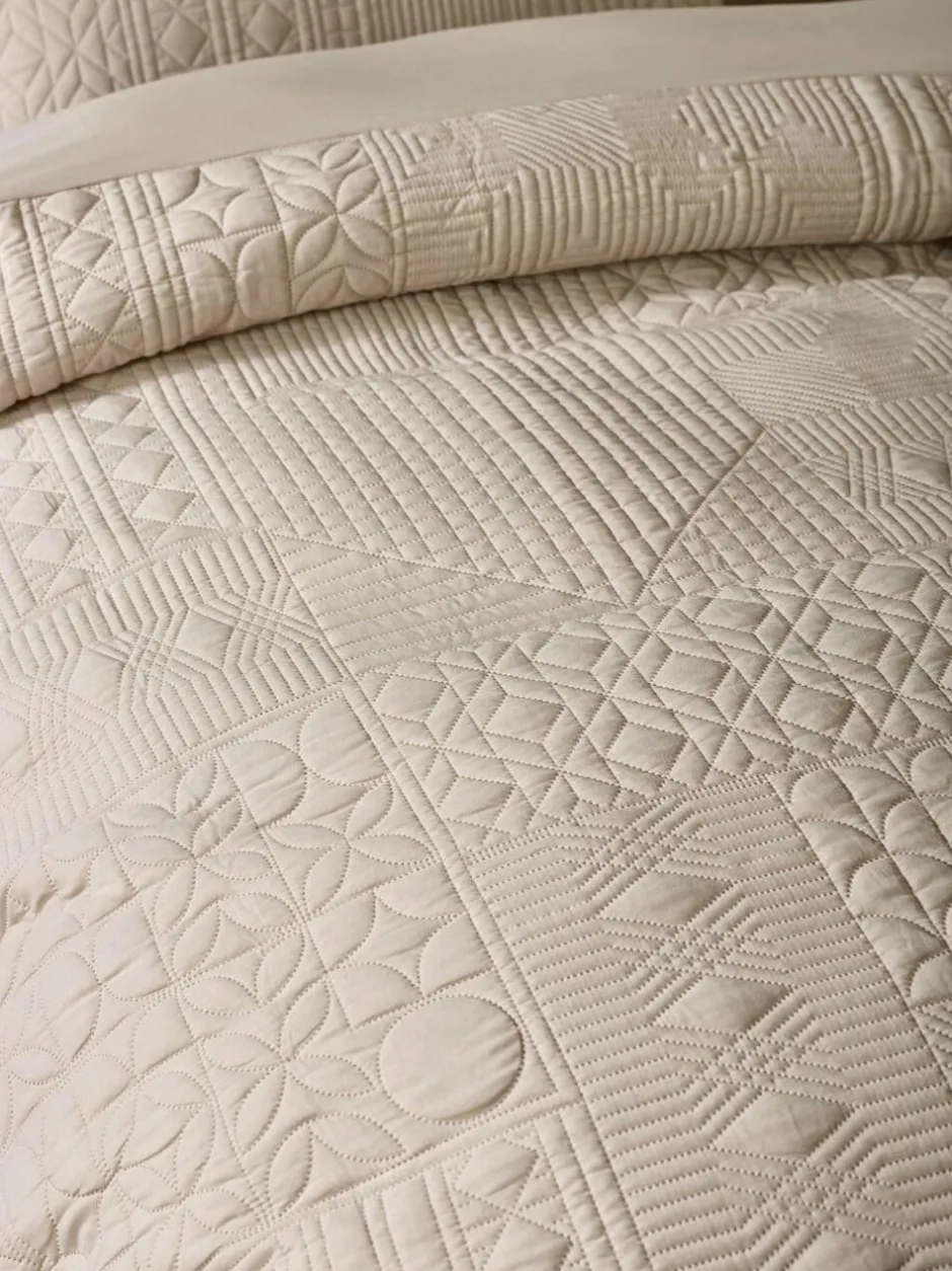 Catherine Lansfield Folkstone Geo Duvet Cover Set Natural Outlet