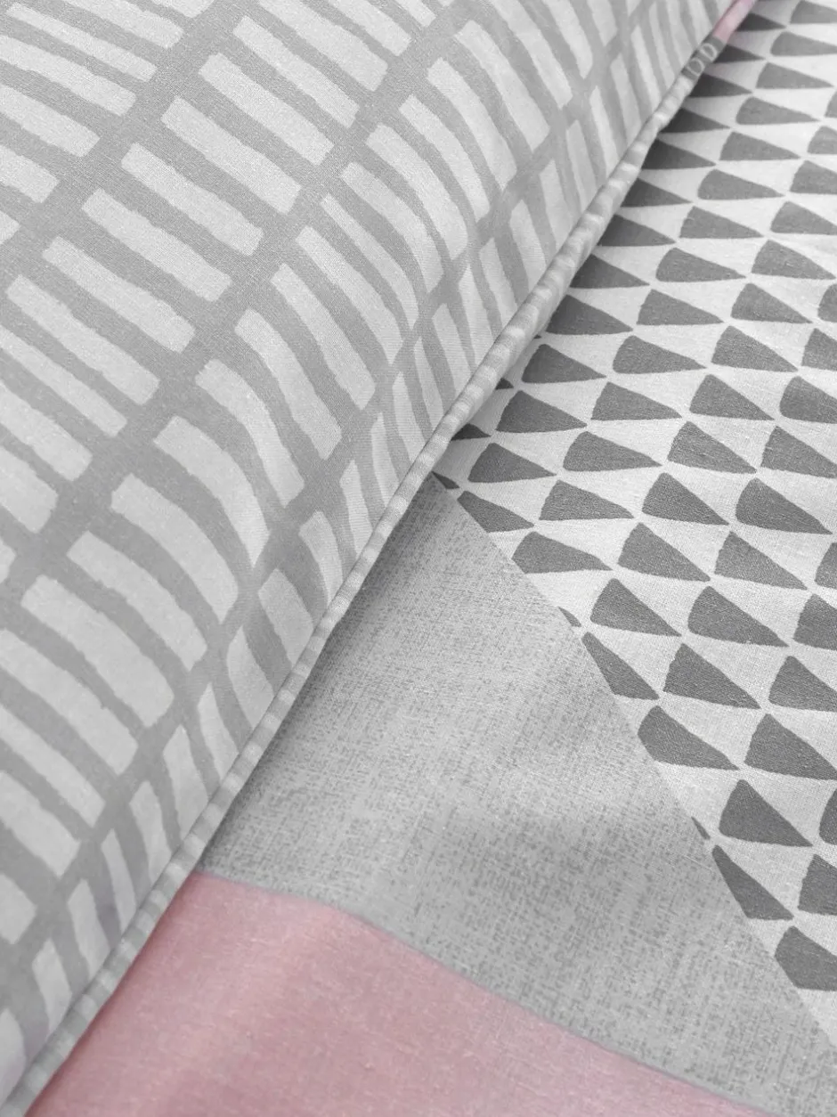 Catherine Lansfield Pink Larsson Geo Duvet Cover and Pillowcase Set Best