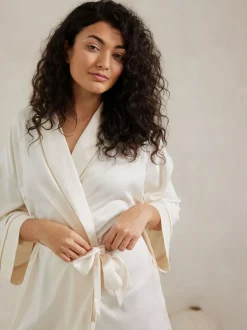 Chelsea Peers White Satin Lace Trim Robe Dressing Gown Clearance