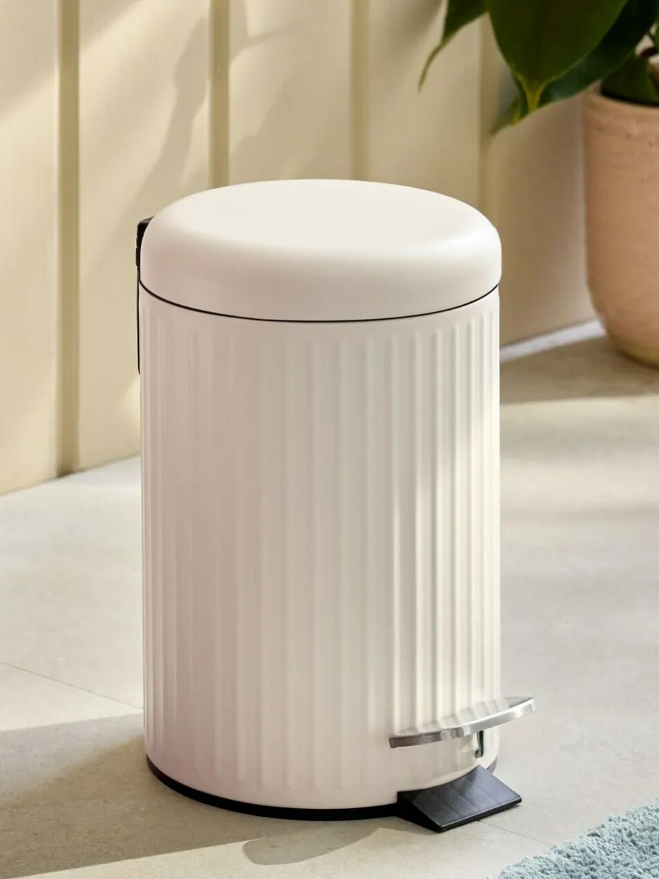 Next Cream Rib Soft Close 3 Litre Pedal Bin Outlet