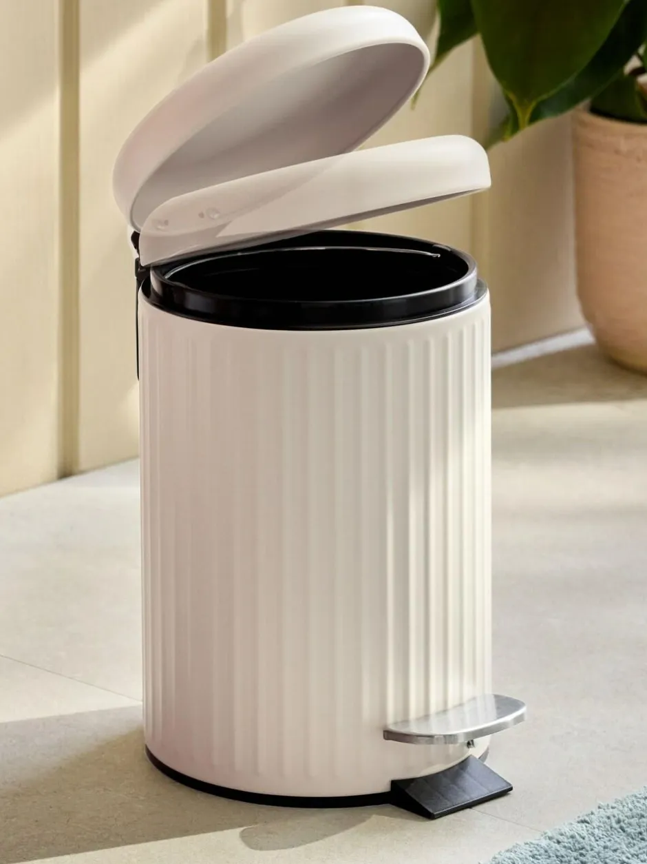 Next Cream Rib Soft Close 3 Litre Pedal Bin Outlet