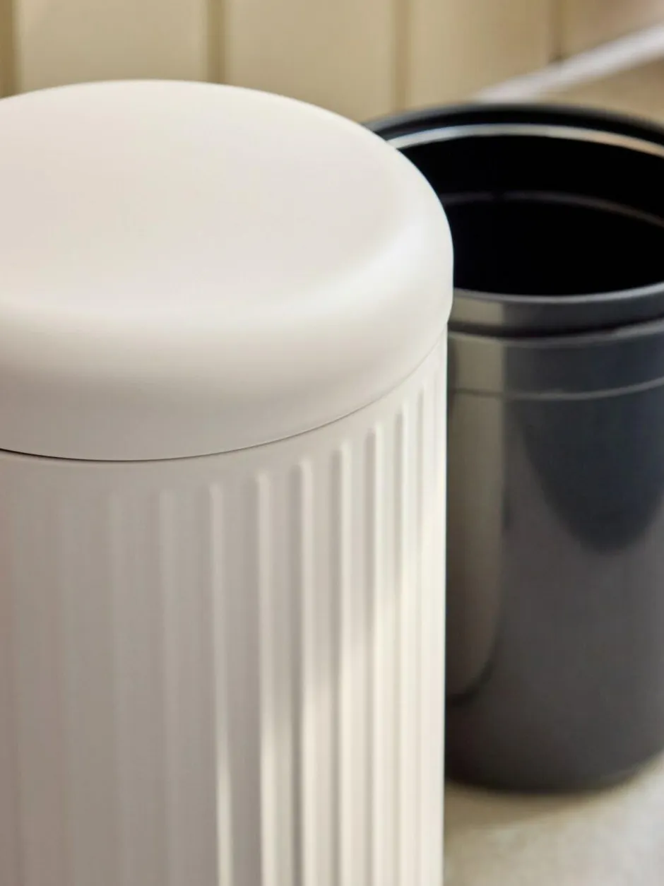 Next Cream Rib Soft Close 3 Litre Pedal Bin Outlet