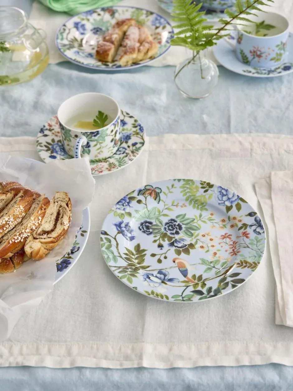 Designer's Guild Designers Guild Porcelaine De Chine Tea Cups and Saucers Set Of 4 Sale