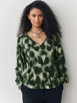 Next Long Sleeve V-Neck Jersery Blouse Green Animal New