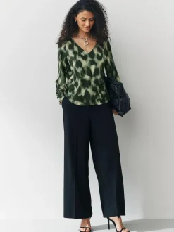 Next Long Sleeve V-Neck Jersery Blouse Green Animal New