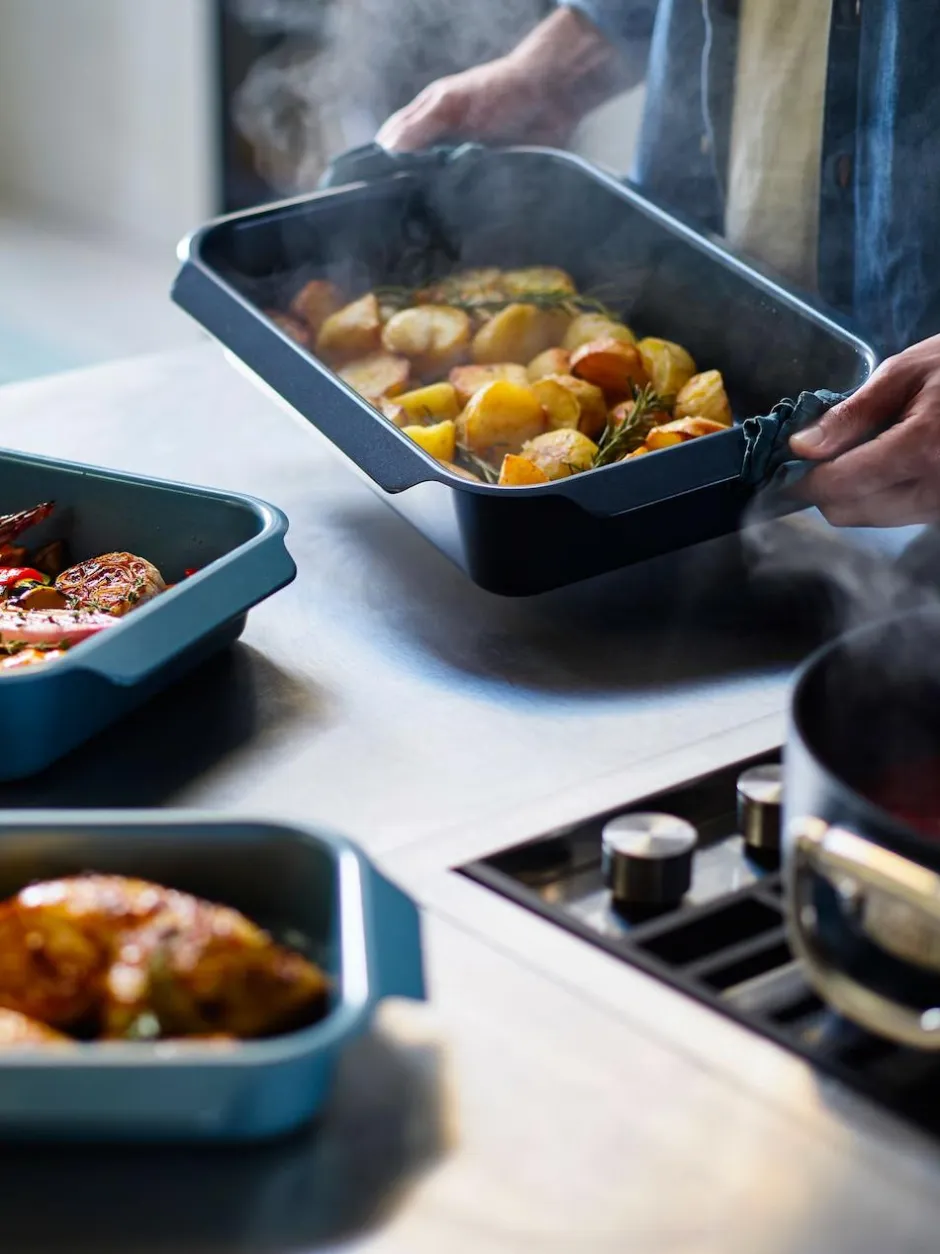 Joseph Joseph Blue Nest™ Oven Nonstick Large Roasting Tray