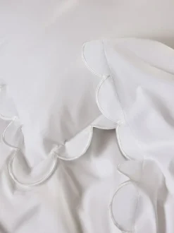 Laura Ashley White Scallop 200 Thread Count Duvet Cover and Pillowcase Set Outlet