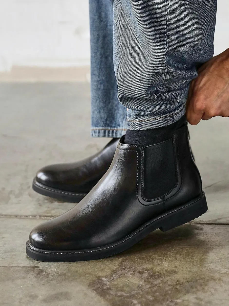 Linzi Alessandro Chelsea Boots Black New