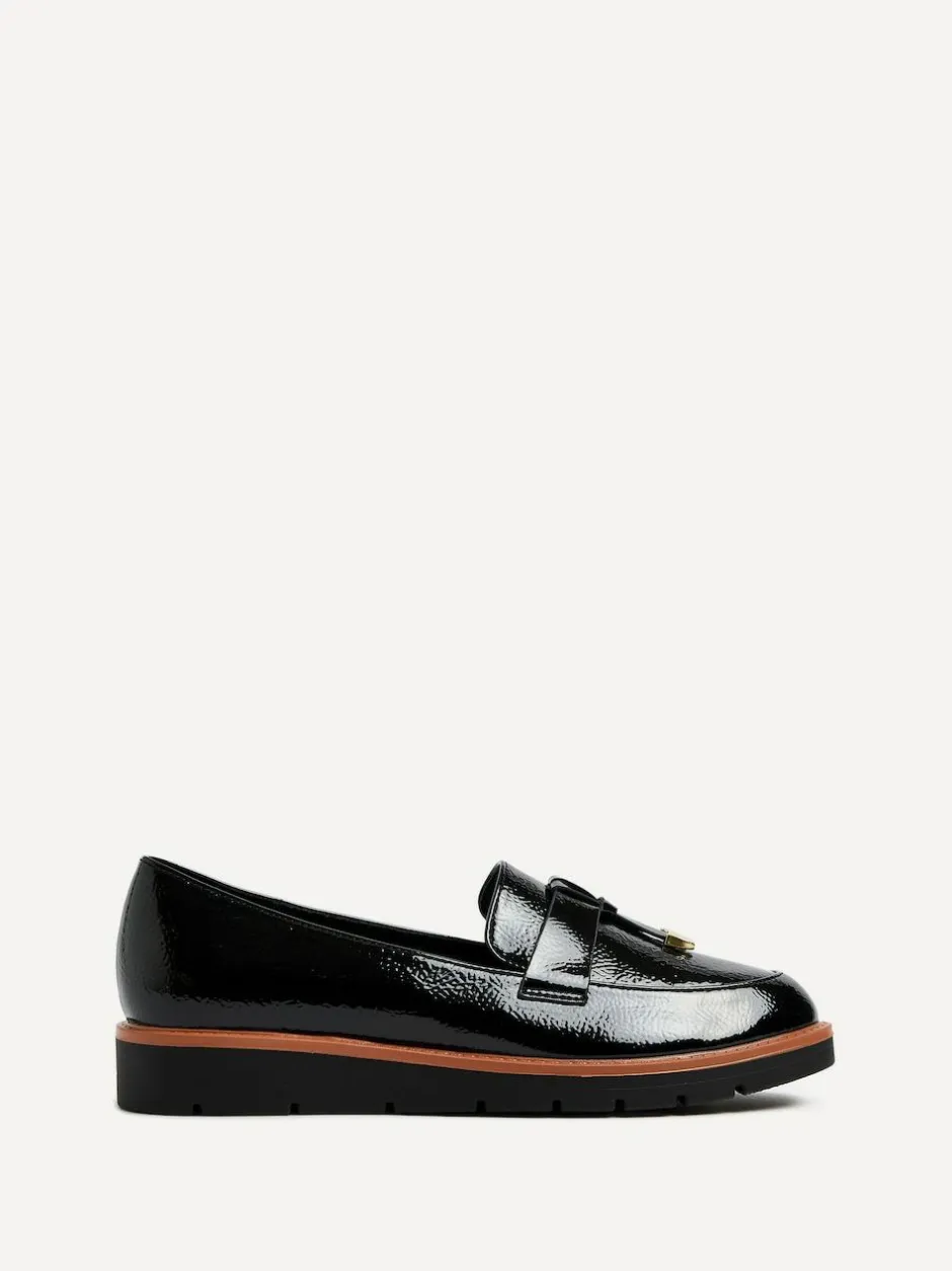 Linzi Nancy Patent Loafers With Tassel Detail Black Hot