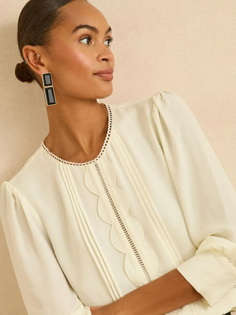 Love & Roses Petite 3/4 Sleeve Scallop Detail Blouse Ivory Best