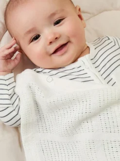 Mori White Blend Cellular Baby Blanket Outlet