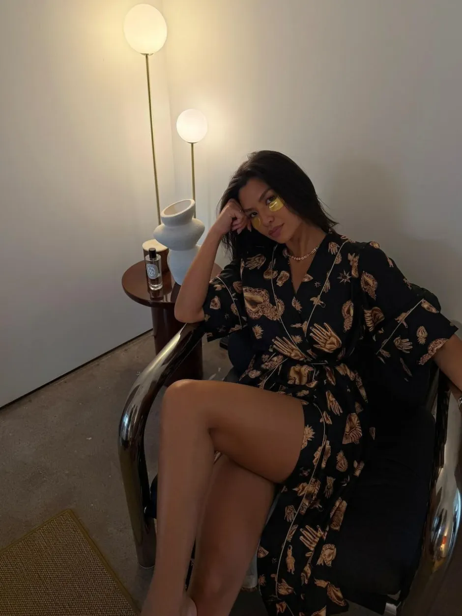 Never Fully Dressed Black/Gold Charm Satin Robe Outlet