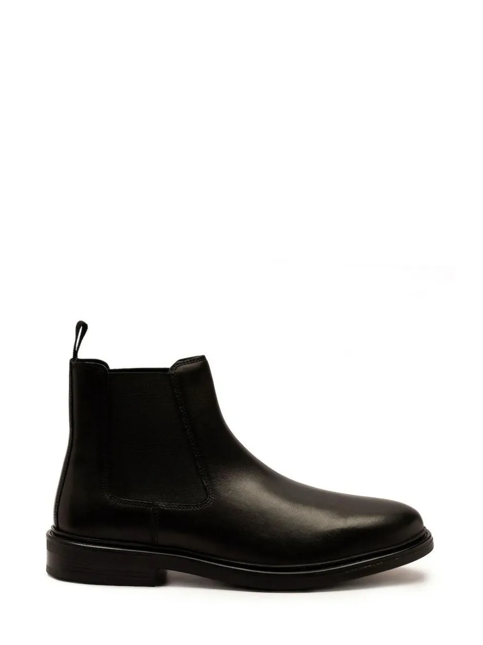 Off The Hook Black Torrance Leather Slip-On Chelsea Boots Sale