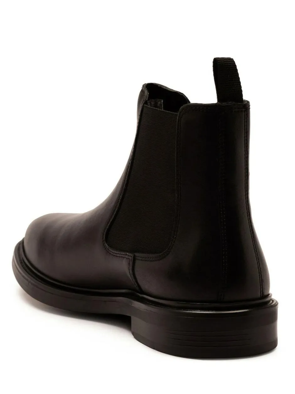 Off The Hook Black Torrance Leather Slip-On Chelsea Boots Sale
