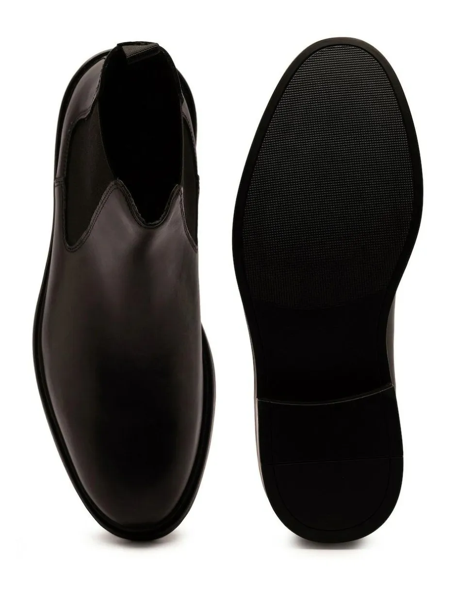 Off The Hook Black Torrance Leather Slip-On Chelsea Boots Sale