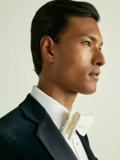 Reiss Ivory Hike Velvet Bow Tie Sale