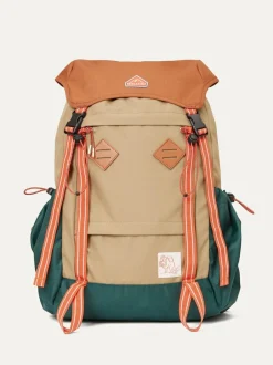 Sealskinz Buckenham Hiking Brown Rucksack New