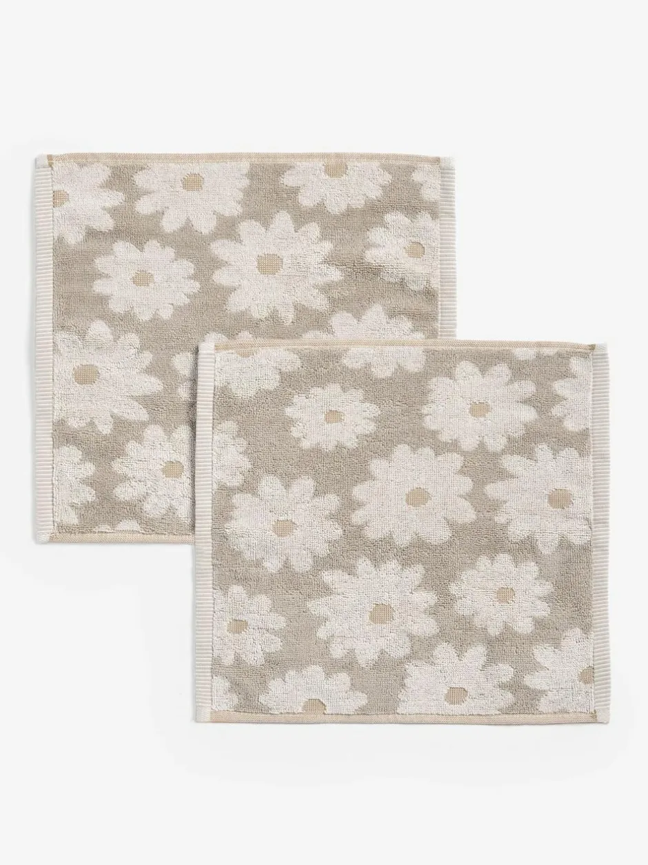Next Set of 2 Natural 100% Cotton Daisy Face Cloths Outlet