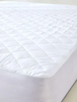 Next Simply Soft Extra Deep Protector New