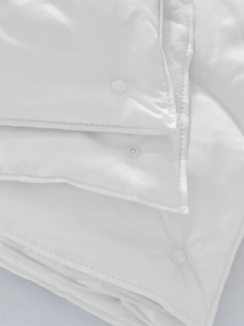 Next Temperature Regulating 13.5 Tog All Season Duvet Outlet