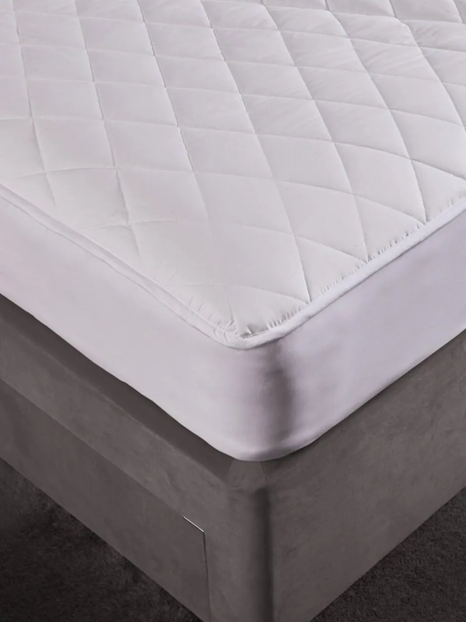The Linen Consultancy TLC 5 Star Hotel Concept Waterproof Polycotton Qui White Protector Best