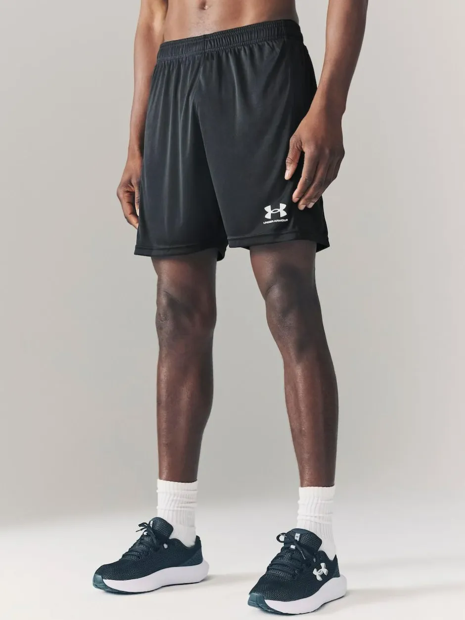Under Armour Challenger Knit Shorts Black/White Clearance